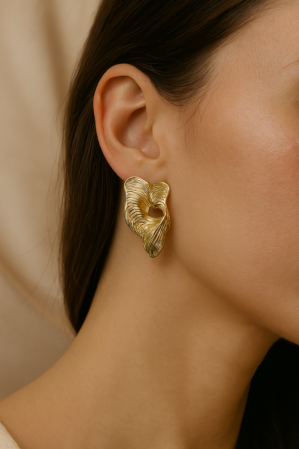 Virelle Sculpted Flame Earrings