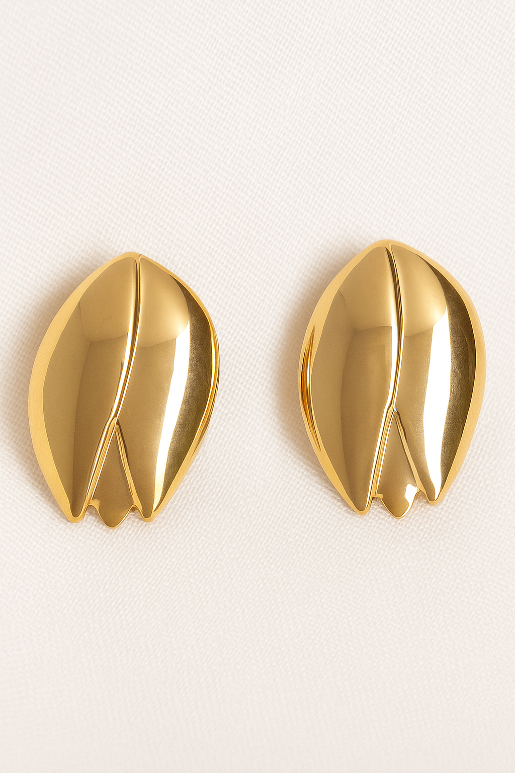 Zyra Sculpted leaf Studs