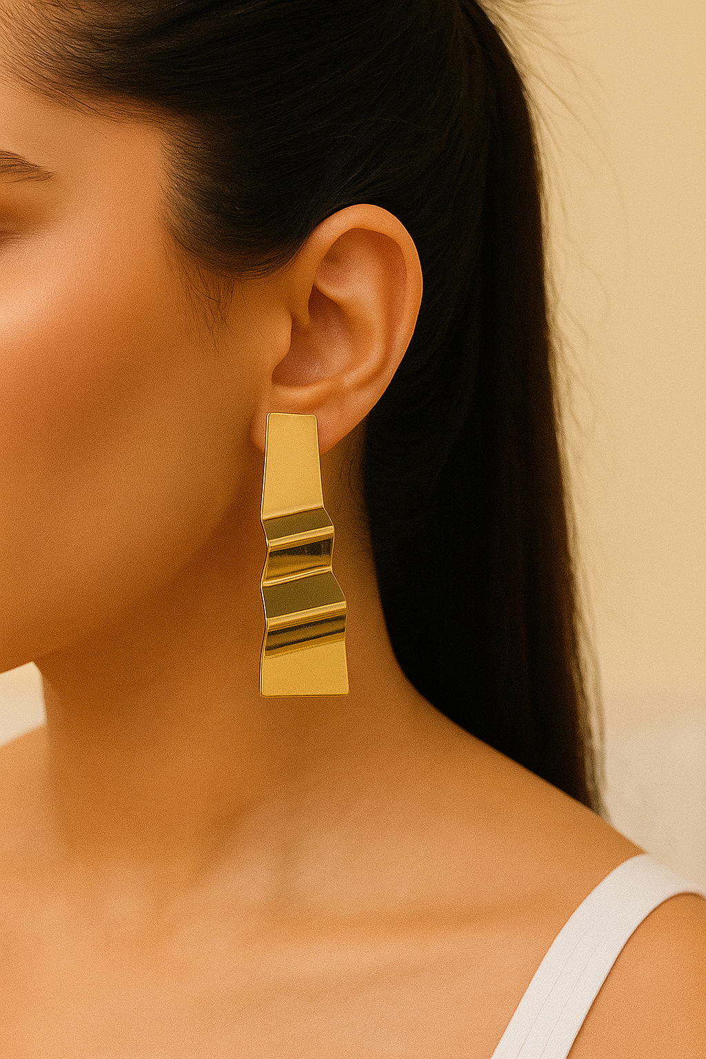 Verta Sculpt Drop Earrings