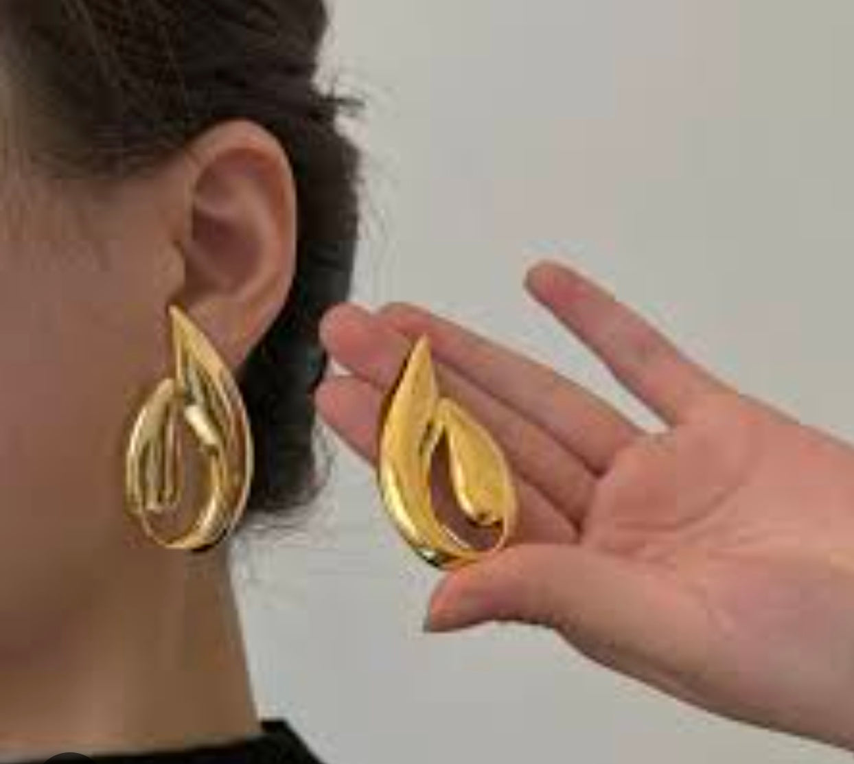 Luma Flame Drop Earrings
