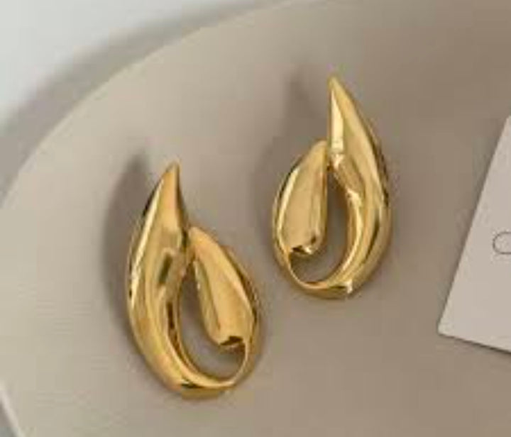 Luma Flame Drop Earrings