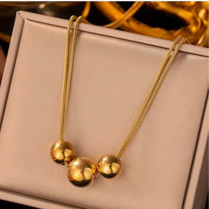 Triple Bold Sphare Luxe Necklace
