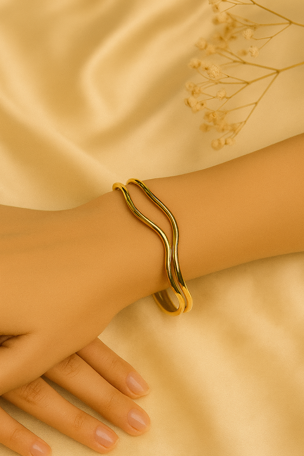 18K Gold-Plated Wave Cuff Bangle | Sculptural Minimalism | Anti-Tarnish