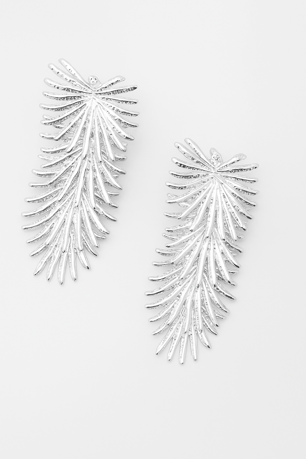 Palmira Metallic Leaf Drops