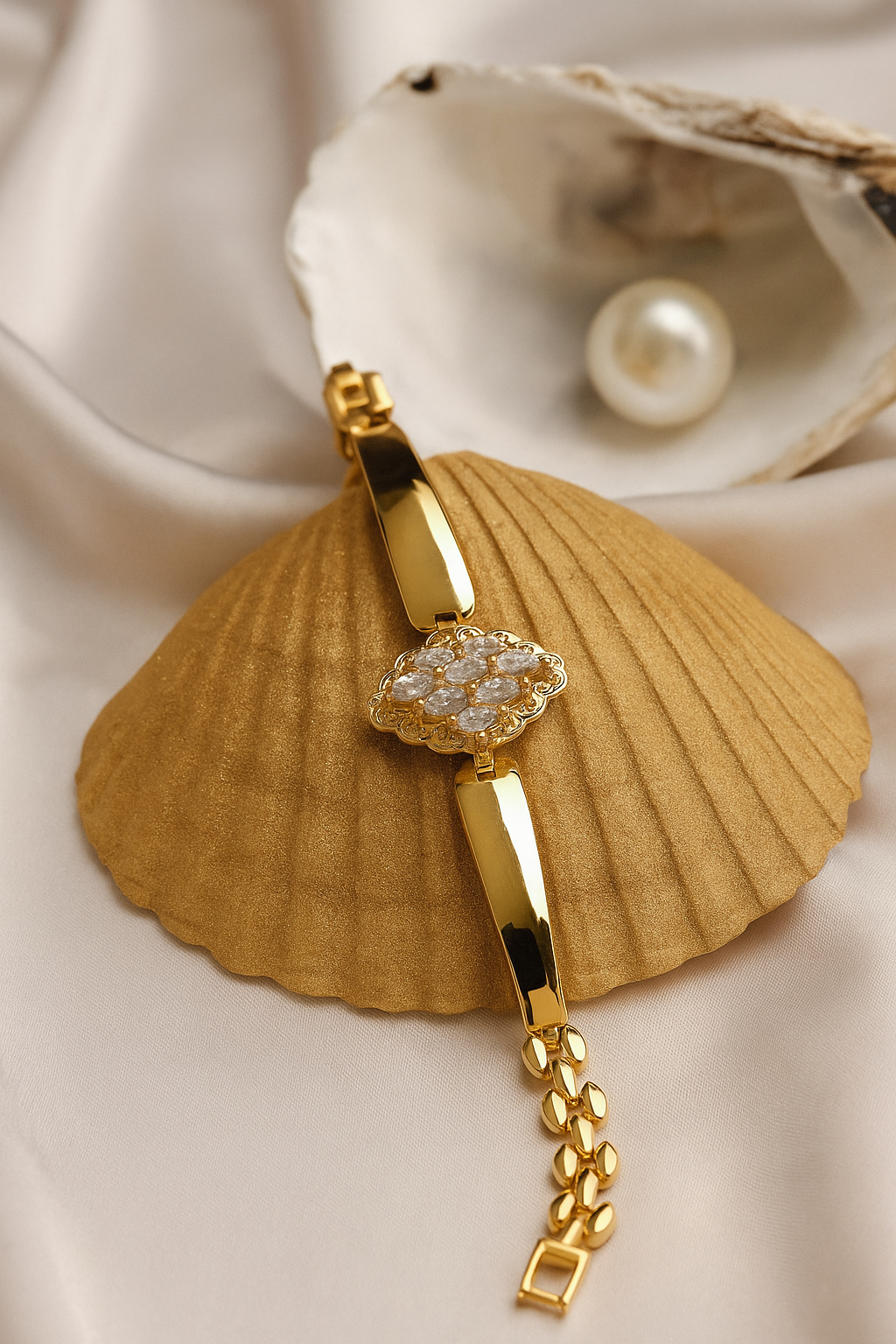 18K Gold-Plated Floral Radiance Bracelet | Anti-Tarnish & Hypoallergenic