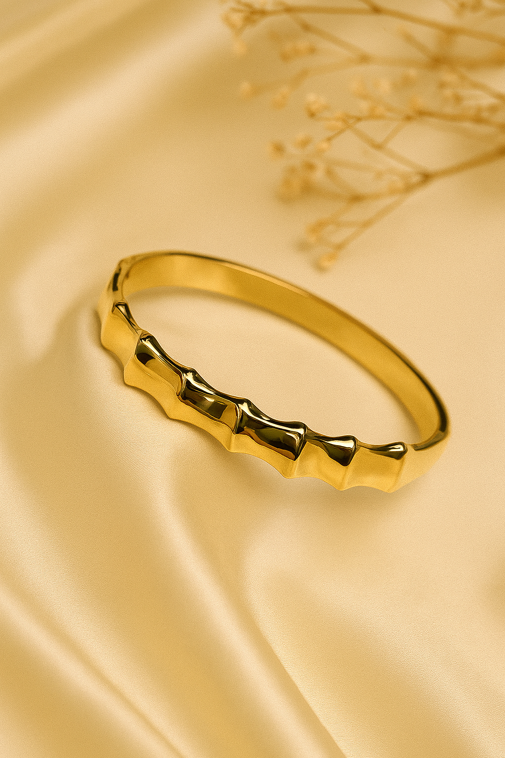 18K Gold-Plated Bamboo Curve Bangle | Anti-Tarnish Bold Minimalism