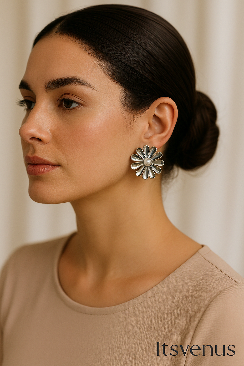 Florencia Bloom Pearl Studs